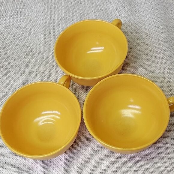 Vintage Hazel Atlas Ovide Butterscotch Platonite Teacup and Saucer - Picture 7 of 8